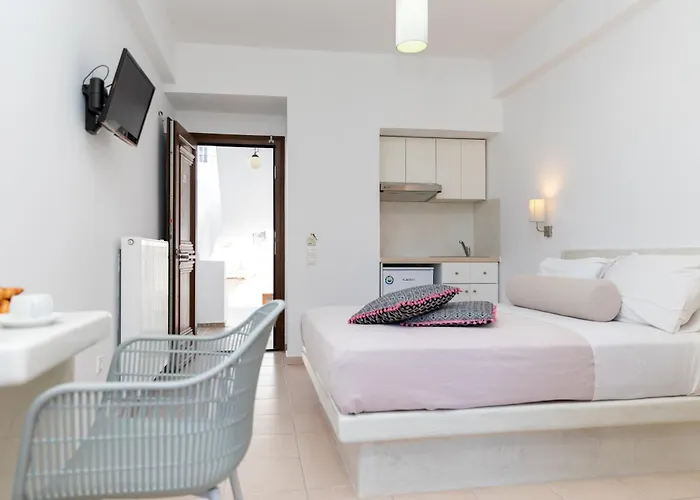 Depis Place And Appartement Naxos City